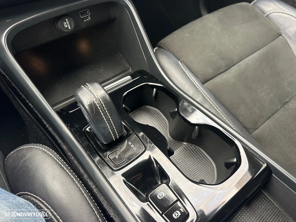 Volvo XC 40 1.5 T5 PHEV R-Design - 9