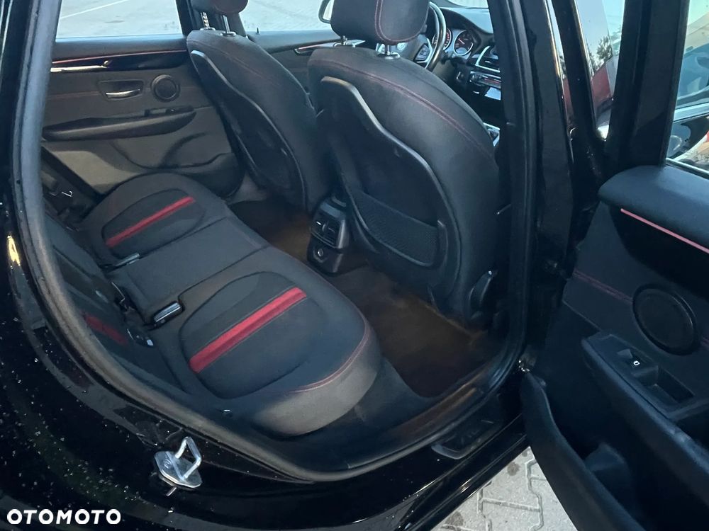 BMW Seria 2 216d Sport Line - 16