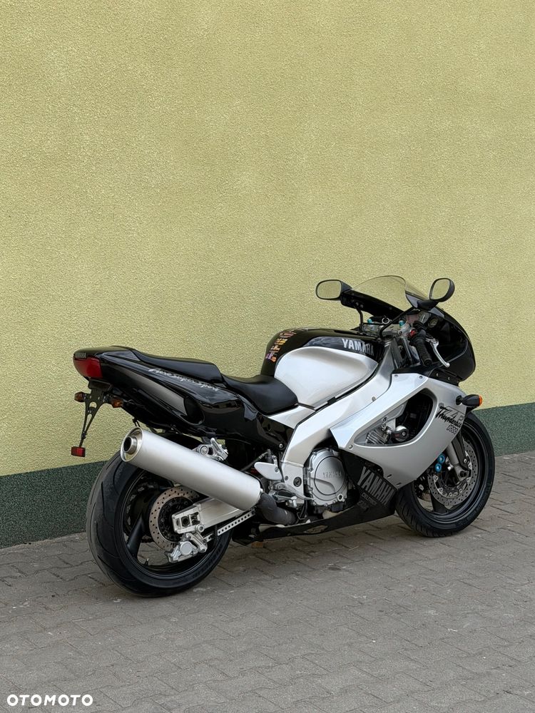 Yamaha Thunderace - 10