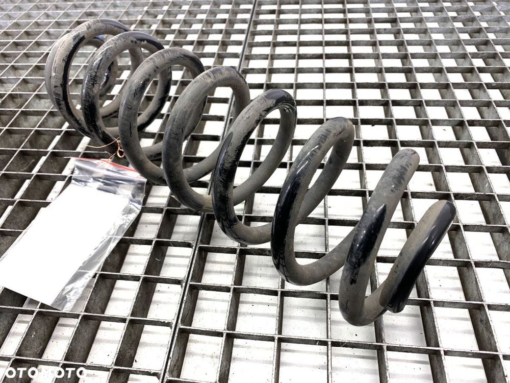 SPRĘŻYNA TYŁ  KIA NIRO II (SG2) 2022 - EV 150 kW [204 KM] elektryczny 2022 - 55330-AO200 - 2