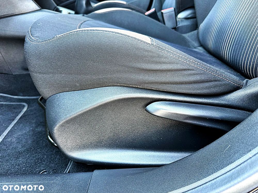 Peugeot 208 e-HDi 92 Stop&Start Style - 27