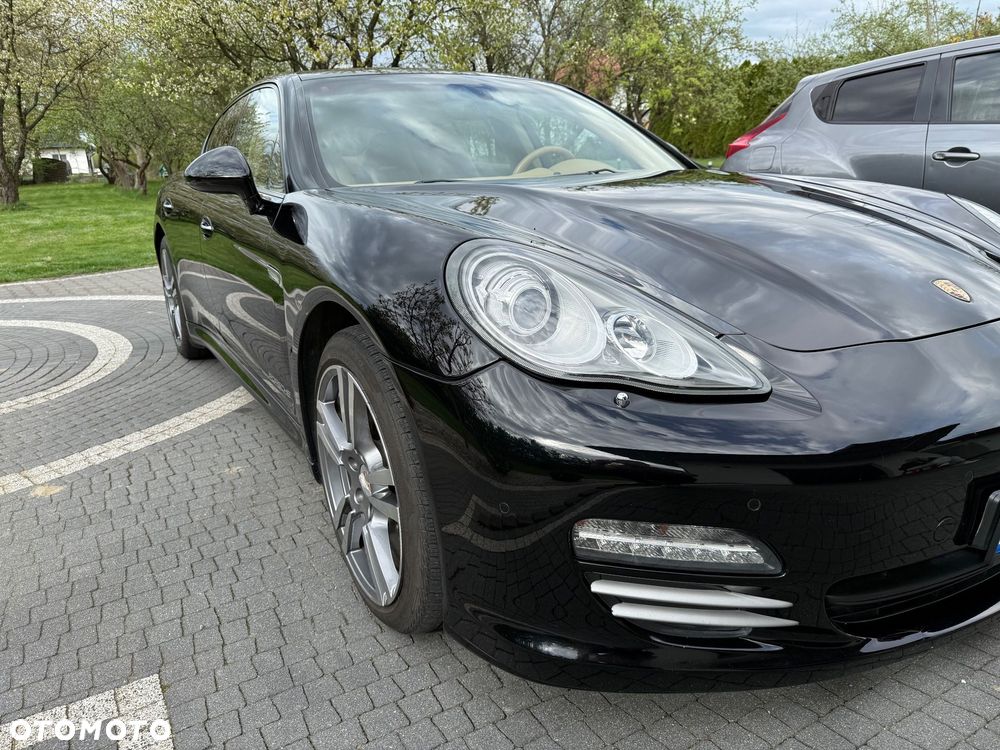 Porsche Panamera 4 PDK - 9
