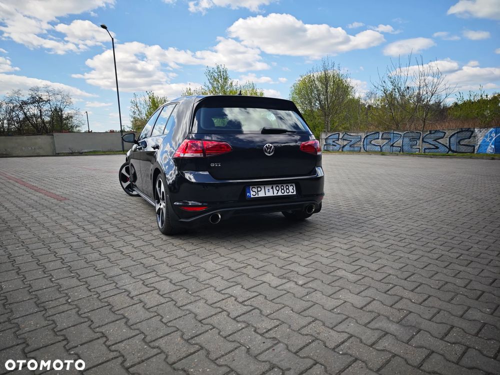 Volkswagen Golf 2.0 TSI BMT GTI Performance - 2