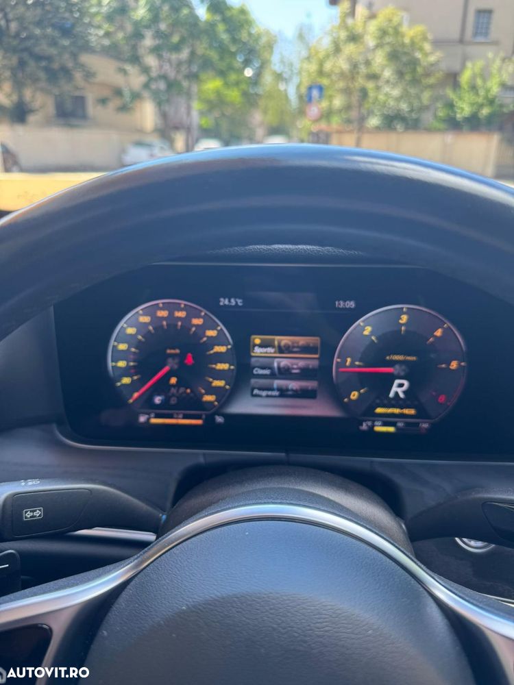 Mercedes-Benz E 220 d 4Matic 9G-TRONIC Avantgarde - 24