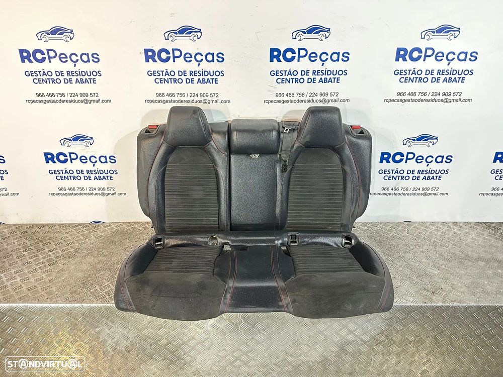 .Bancos Trás Traseiro Mercedes W176 Pele e Alcântara AMG Original - 2