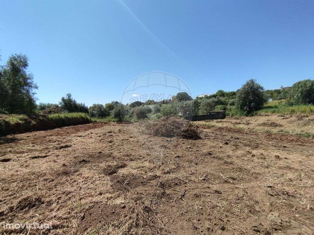 Terreno  para venda - Grande imagem: 2/3