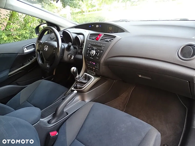 Honda Civic 1.4 i-VTEC Comfort Black Edition - 7