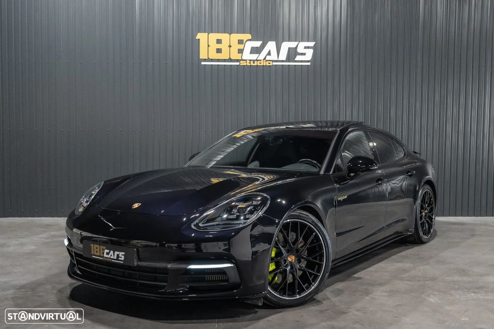 Porsche Panamera 4 E-Hybrid Platinum Edition - 2