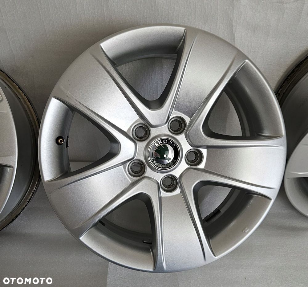 FELGI SKODA OCTAVIA II 1Z0 SUPERB II YETI 6,5x16 16 ET50 5X112 - 5