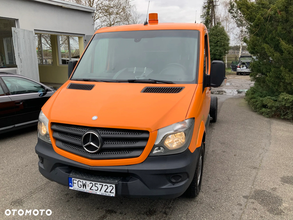 Mercedes-Benz SPRINTER 319