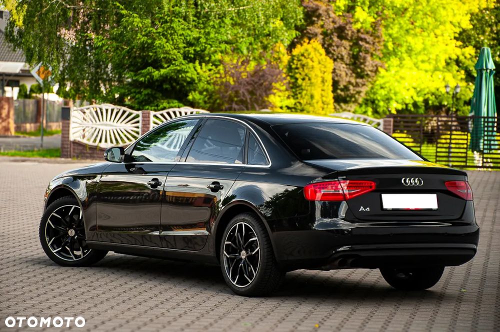 Audi A4 Limousine 1.8 TFSI Ambiente - 16
