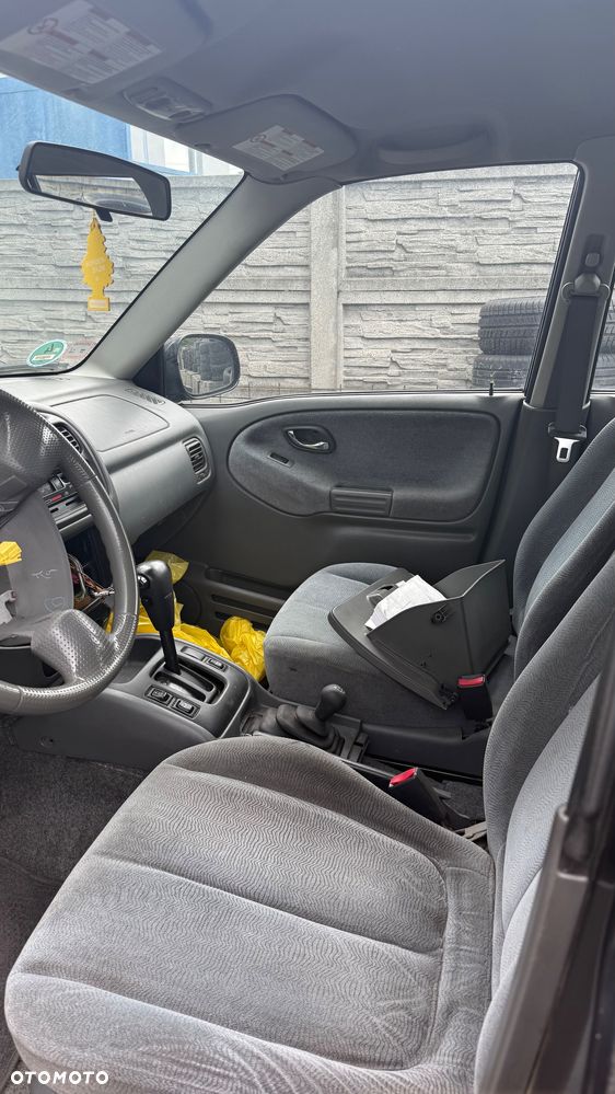 Suzuki Grand Vitara - 2