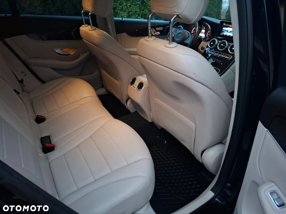 Mercedes-Benz GLC 250 4-Matic - 18