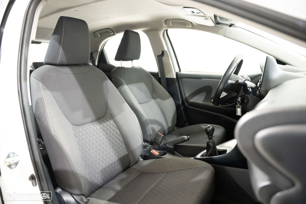 Toyota Yaris 1.5 VVT-i Comfort - 23