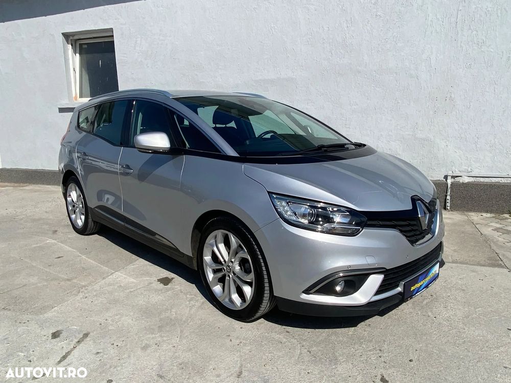 Renault Grand Scenic - 9