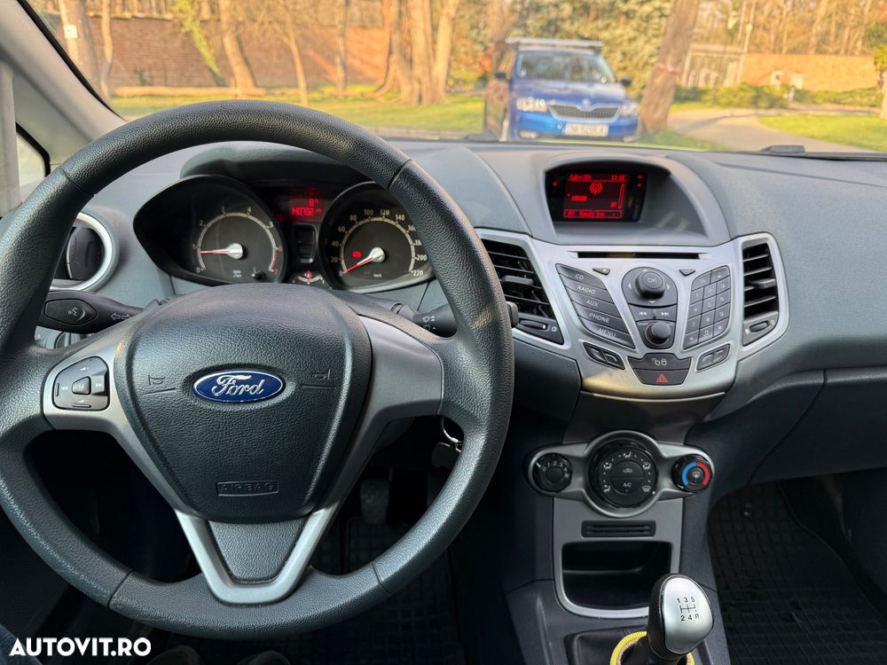 Ford Fiesta - 14