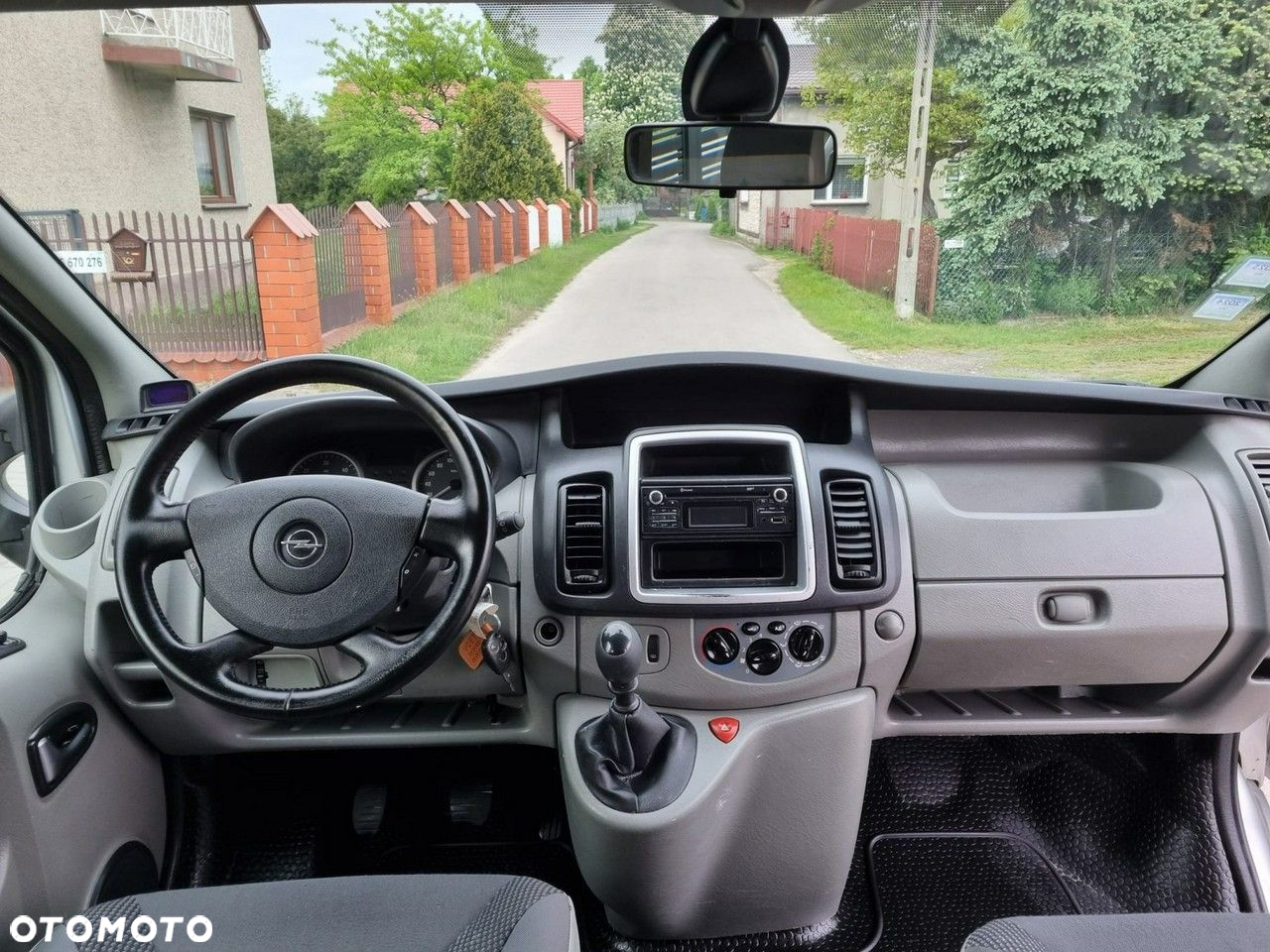 Opel Vivaro - 10
