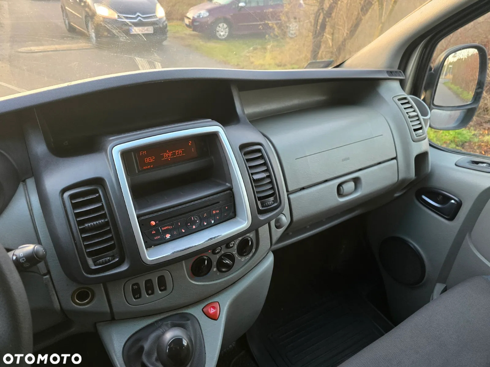 Renault Trafic - 11