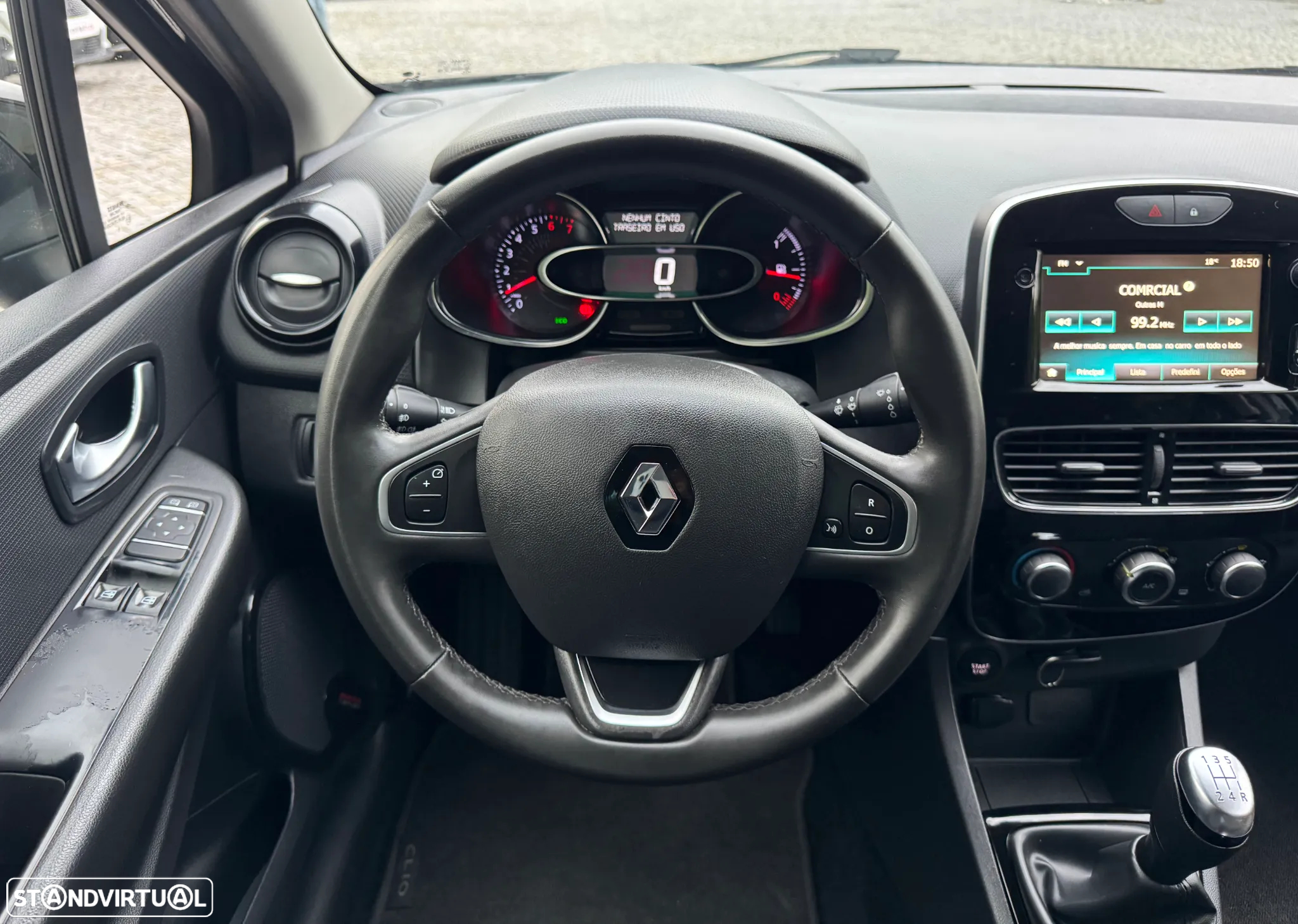 Renault Clio 0.9 TCe Limited - 16