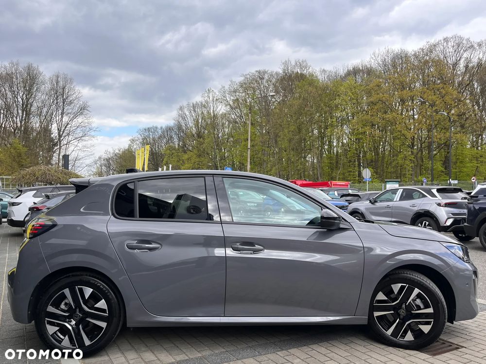 Peugeot 208 - 3