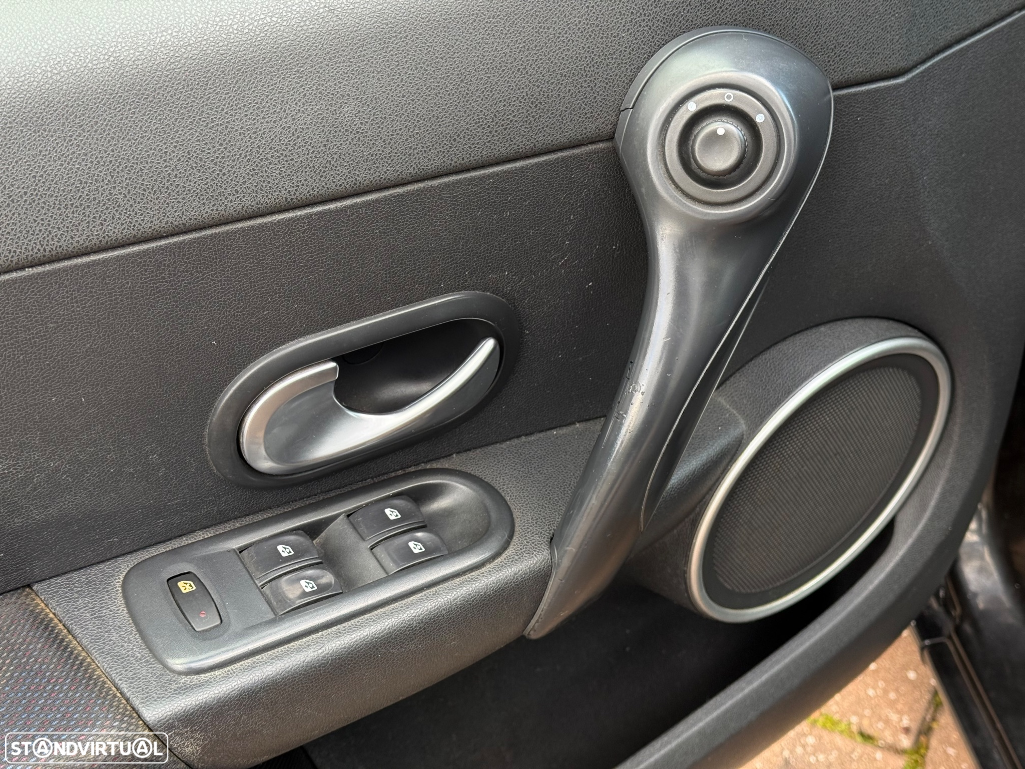 Renault Clio 1.2 Pack Authentique - 13