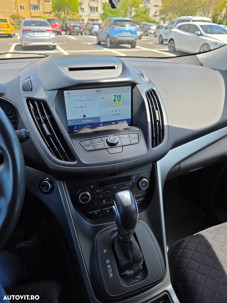 Ford Kuga - 9
