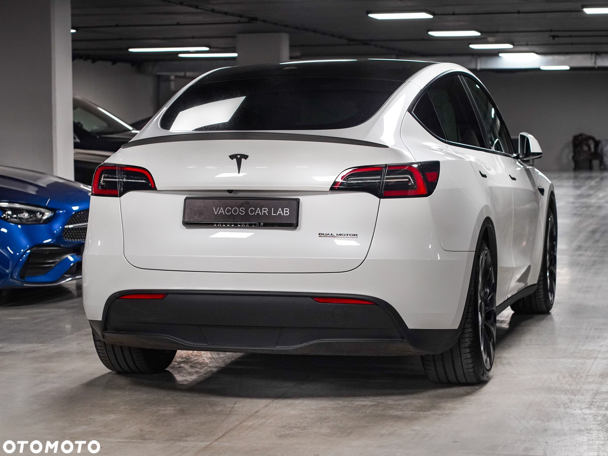 Tesla Y Performance AWD - 17