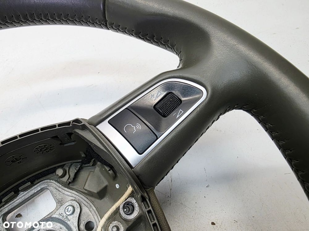KIEROWNICA SKÓRA MULTI AUDI A3 8P A4 B8 A5 8T Q5 8R 8R0419091S WUP 10/26 - 10