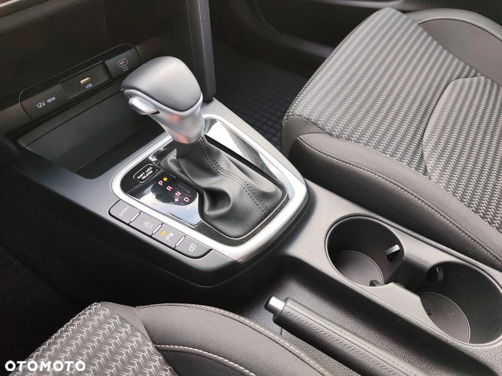 Kia Ceed 1.5 T-GDI M DCT - 16