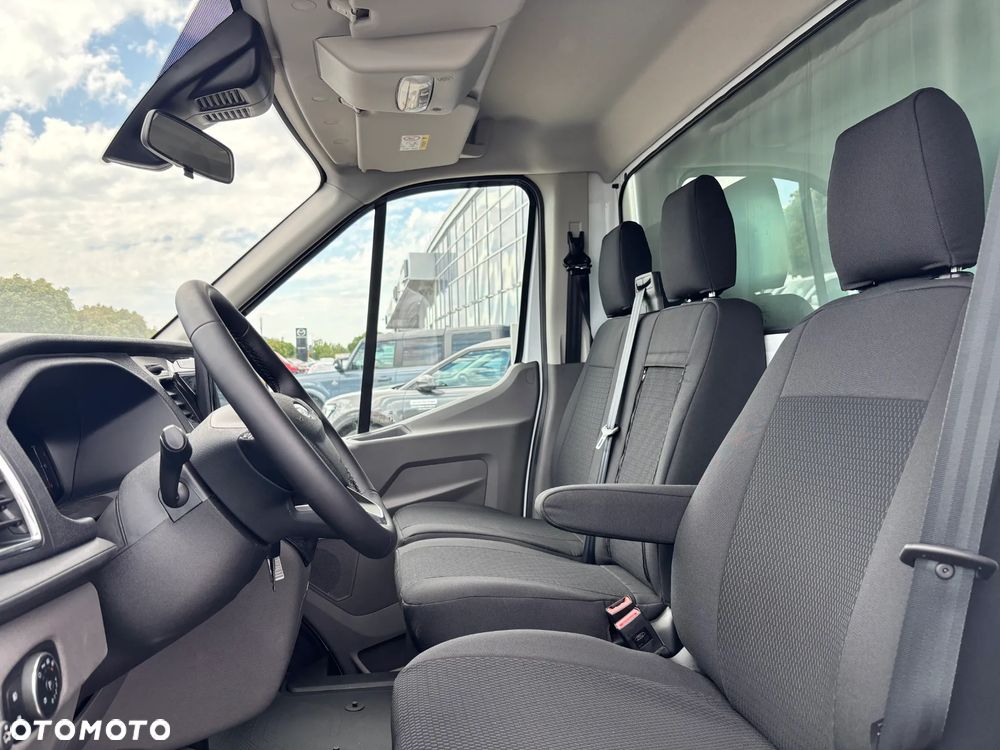 Ford Transit - 10