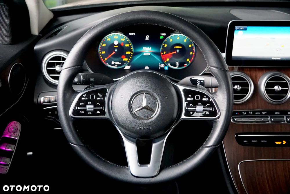 Mercedes-Benz Klasa C 300 9G-TRONIC Avantgarde - 30
