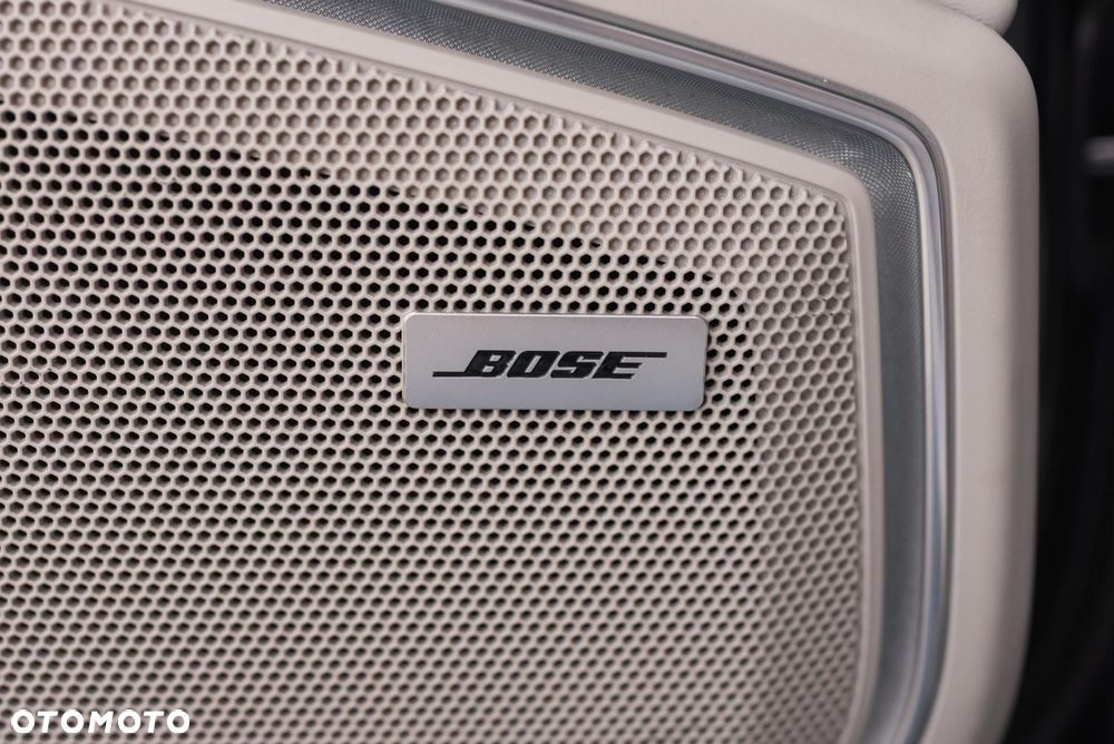 Porsche Panamera 4S - 31