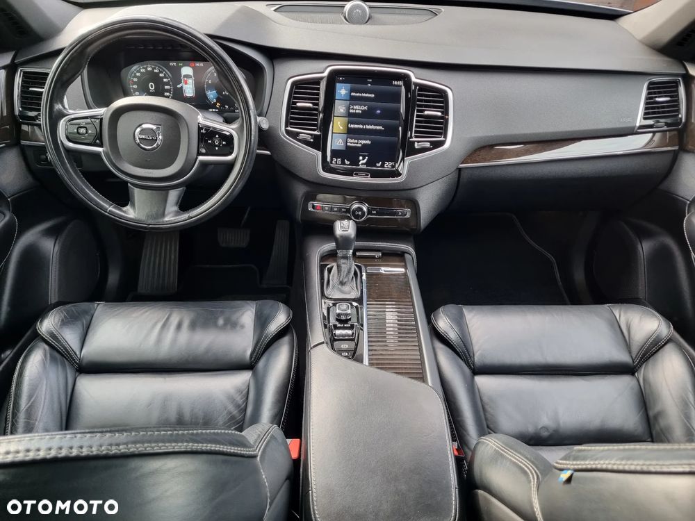 Volvo XC 90 - 19