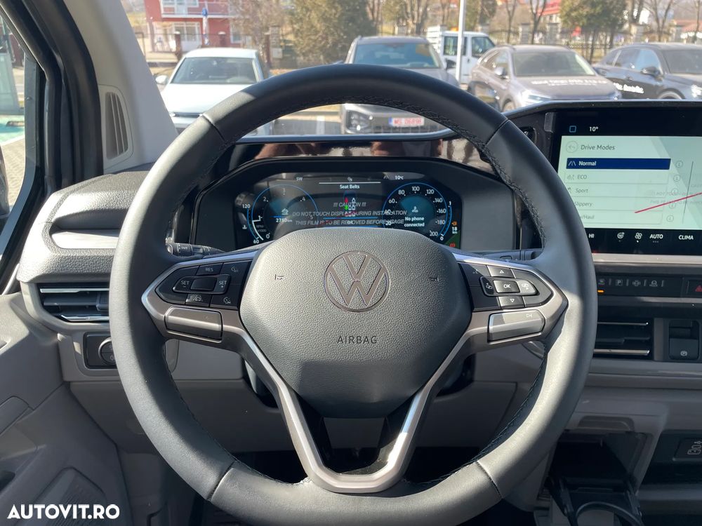 Volkswagen Caravelle - 25