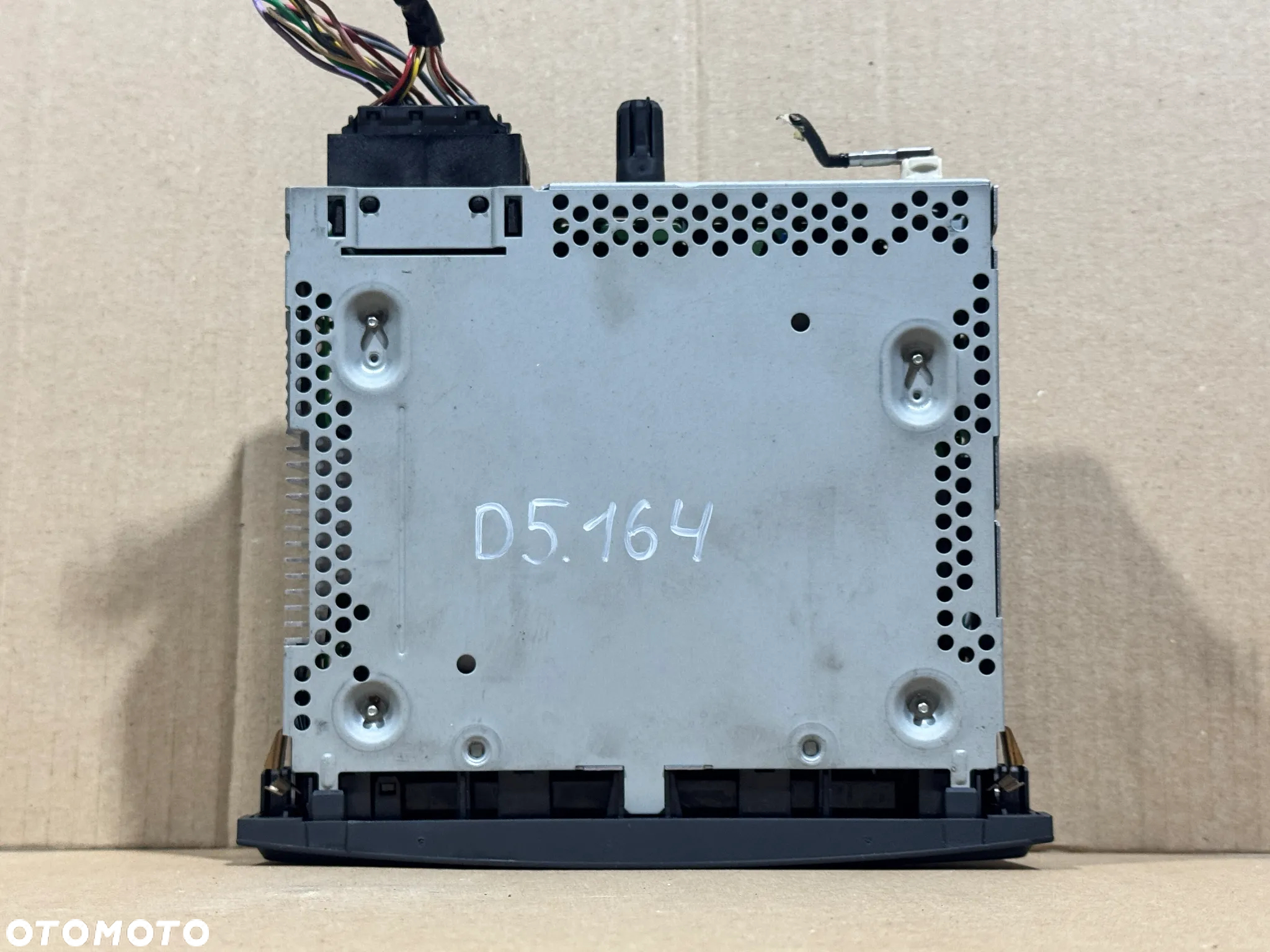 RENAULT CLIO III RADIO CD 281153881R 281153881RT - 2
