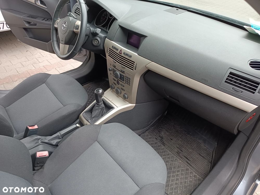 Opel Astra 1.6 NAVI - 3