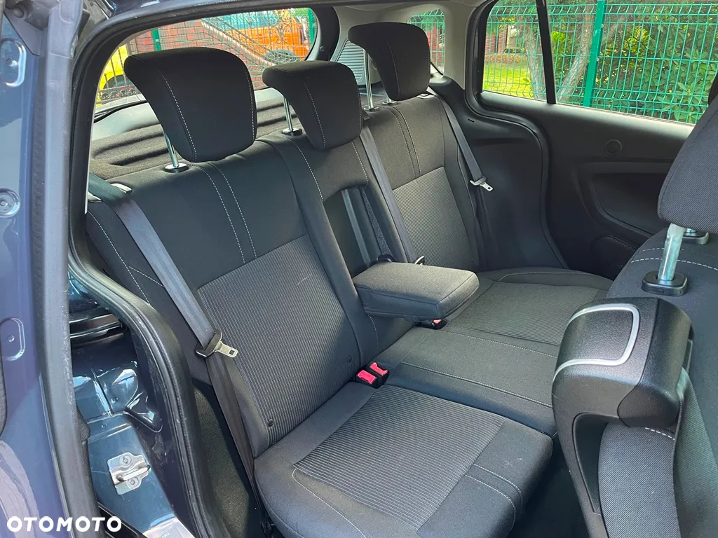 Ford B-MAX 1.4 Titanium - 23