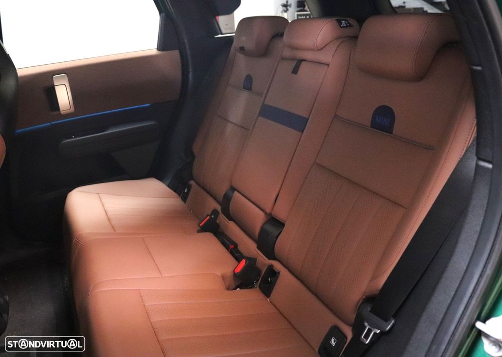 MINI Countryman E Favoured L - 38