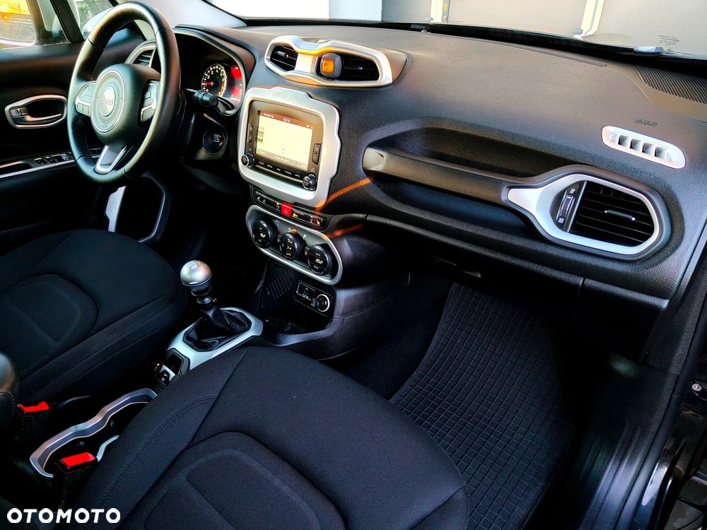 Jeep Renegade 1.4 MultiAir Limited - 29