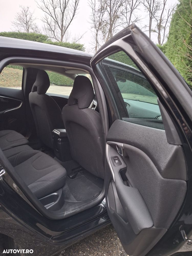 Volvo V40 D2 - 14