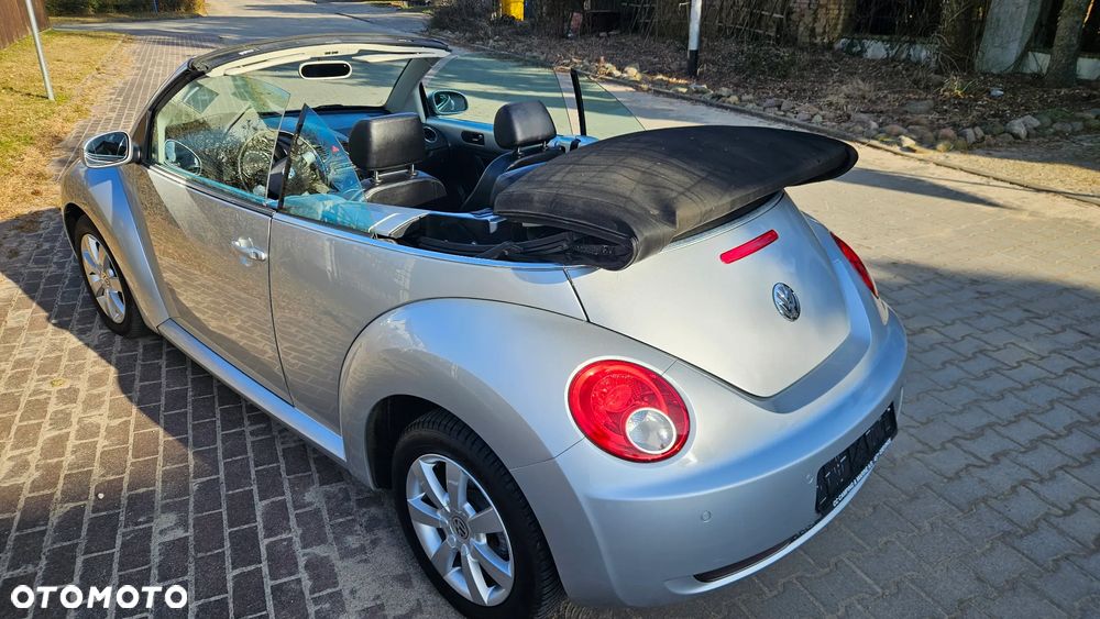 Volkswagen New Beetle 2.0 - 5