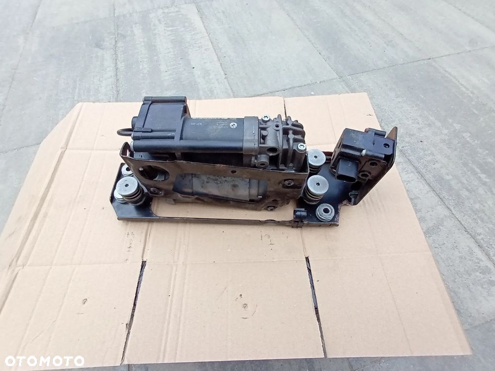 KOMPRESOR ZAWIESZENIA PNEUMATYCZNEGO BMW F01 F02 F04 F11 6789450 - 1