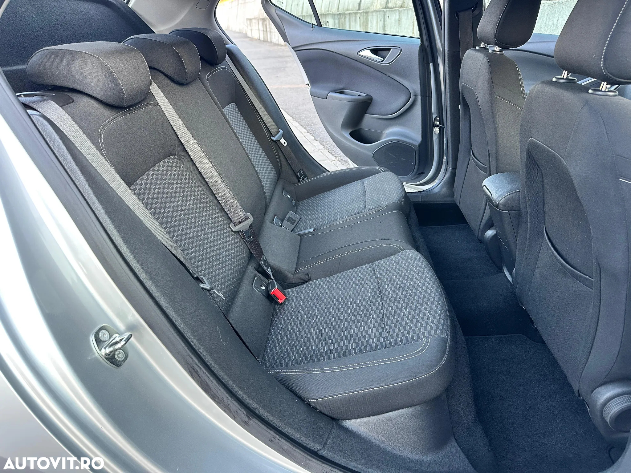 Opel Astra 1.6 CDTI ECOTEC Start/Stop Active - 24