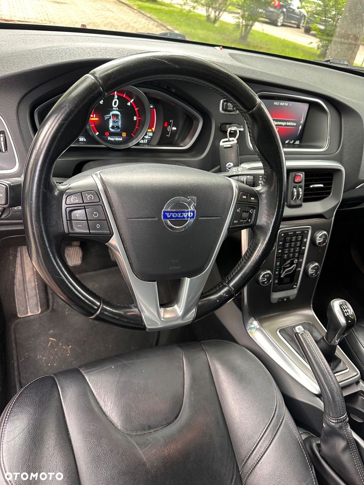 Volvo V40 D4 Inscription - 10