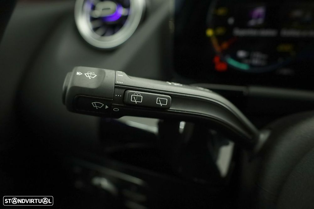 Mercedes-Benz EQA 300 4Matic AMG Line - 17