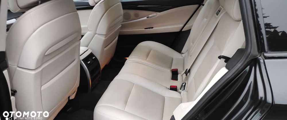 BMW 5GT - 29