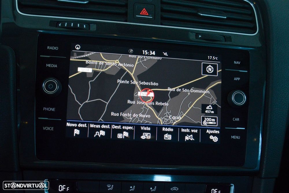 VW Golf 1.6 TDI Confortline - 38