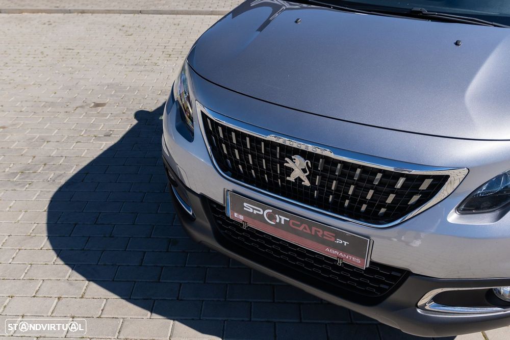 Peugeot 2008 1.2 PureTech Style - 5