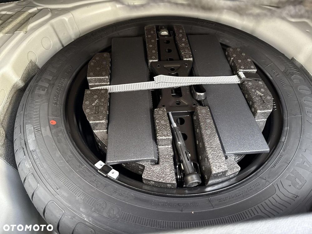 Skoda Kamiq 1.0 TSI Selection DSG - 30