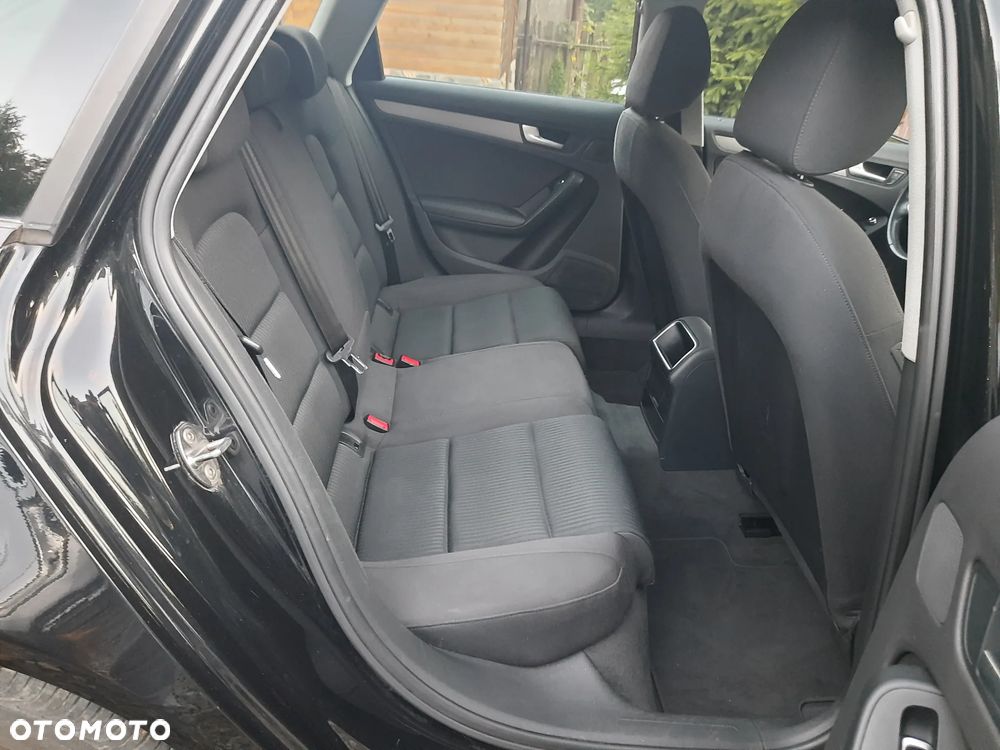 Audi A4 Avant 2.0 TDI DPF Ambiente - 10